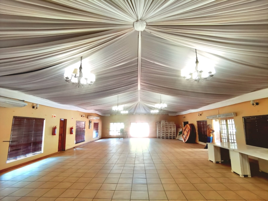 Commercial Property for Sale in Kraalhoek A H North West